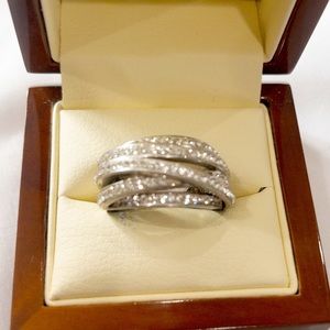 Cz crisscrossed sterling silver ring